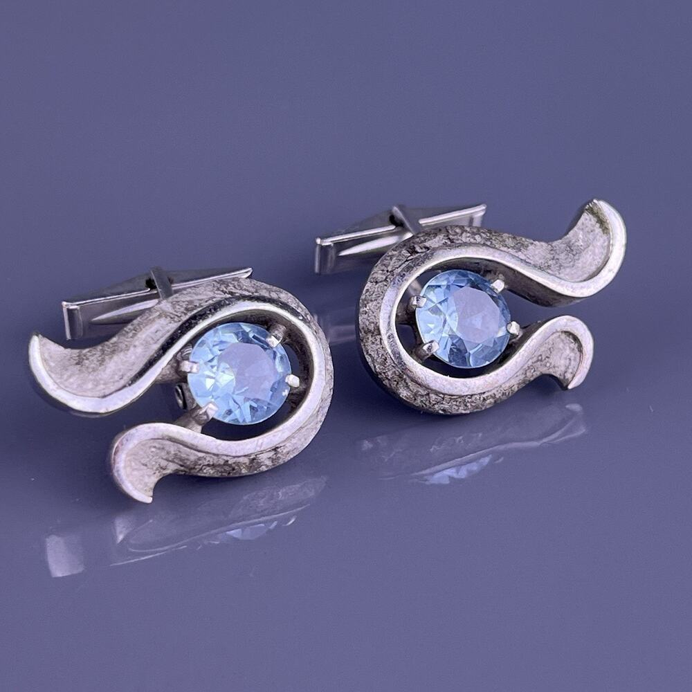 Leo Zodiac Sign Light Blue Rhinestone Cufflinks Silver Tone Curvy Unique Vintage